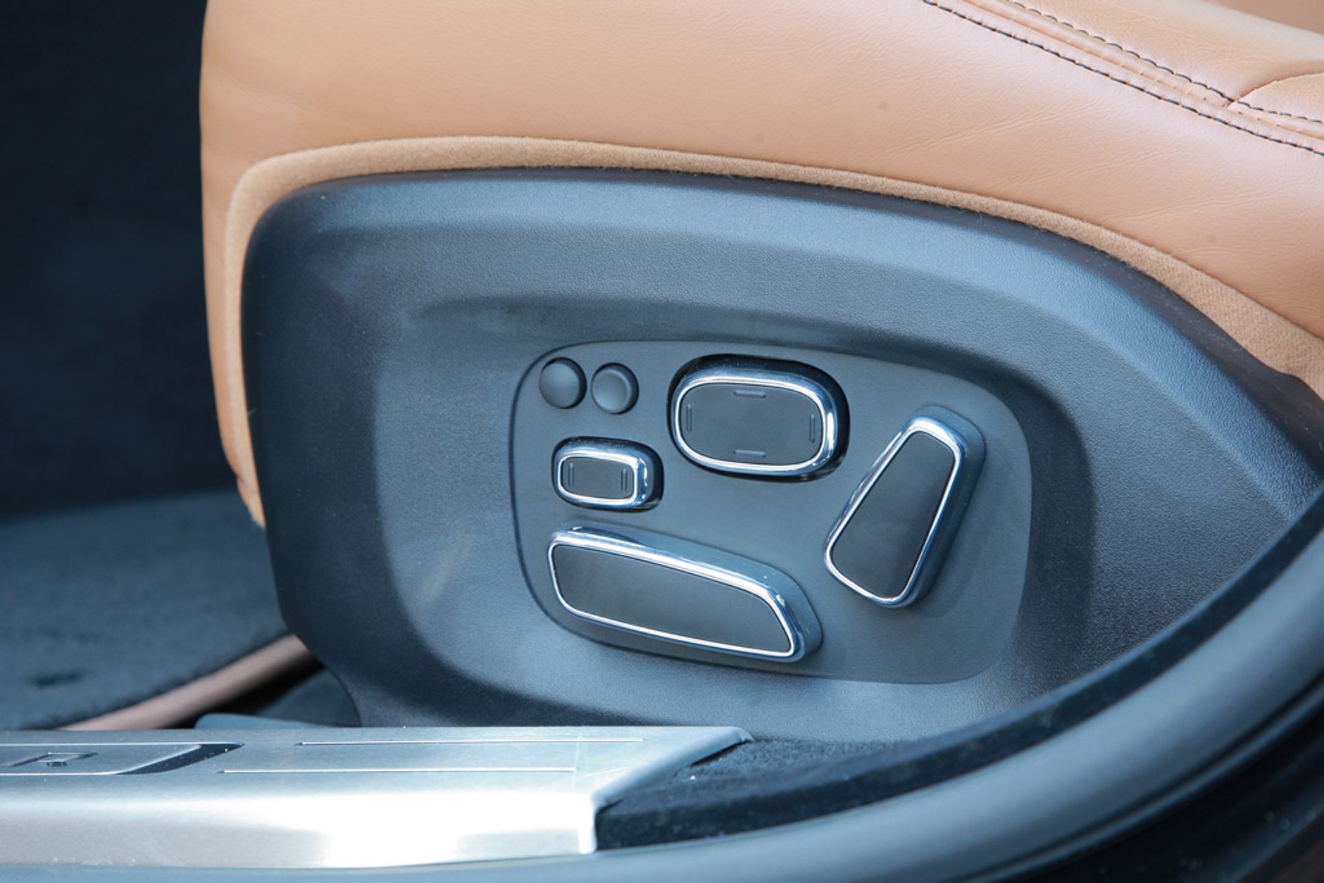 Jaguar XJ 3.0 Diesel: luksus dla znudzonych