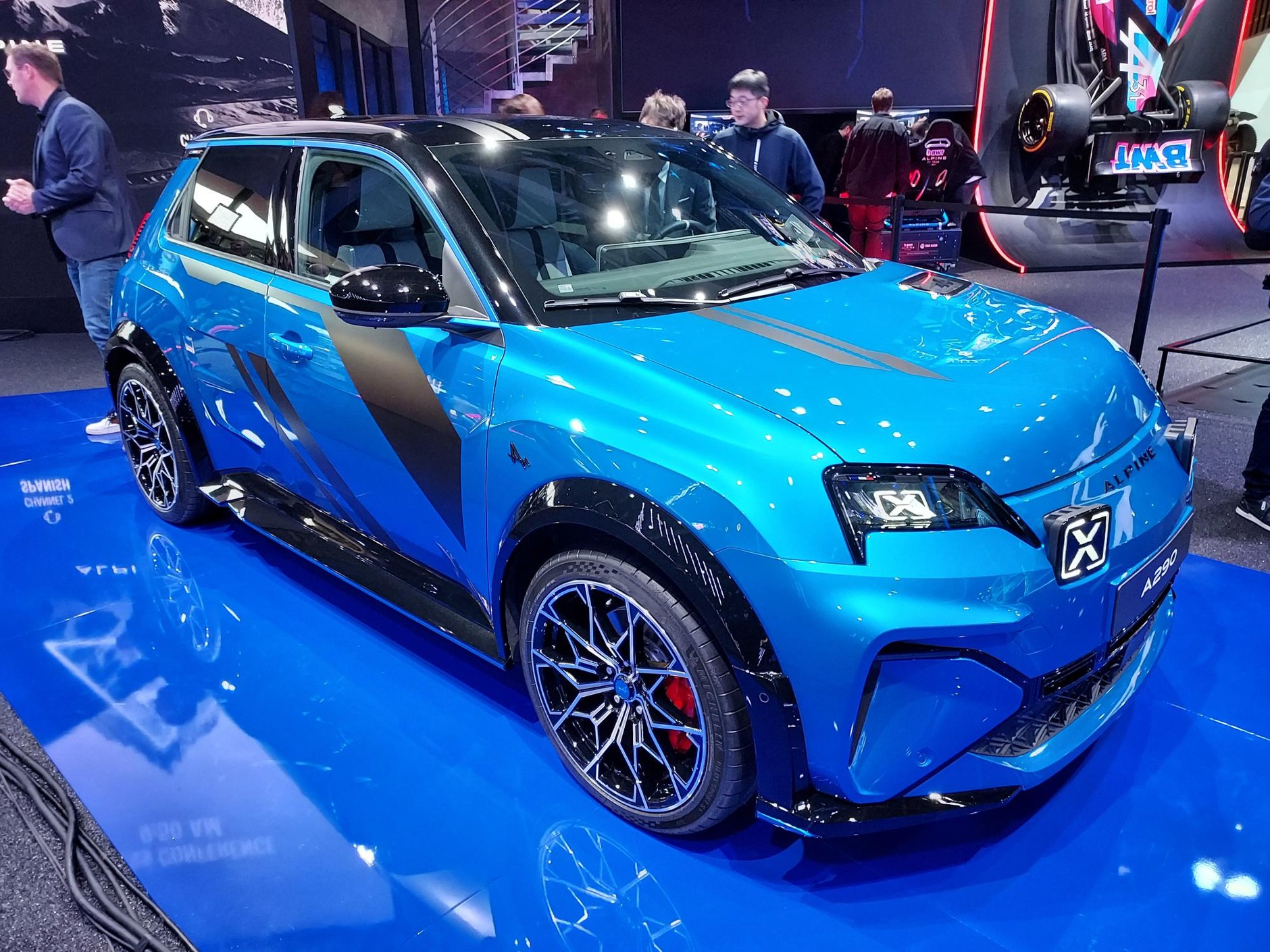 Salon samochodowy w Paryżu 2024