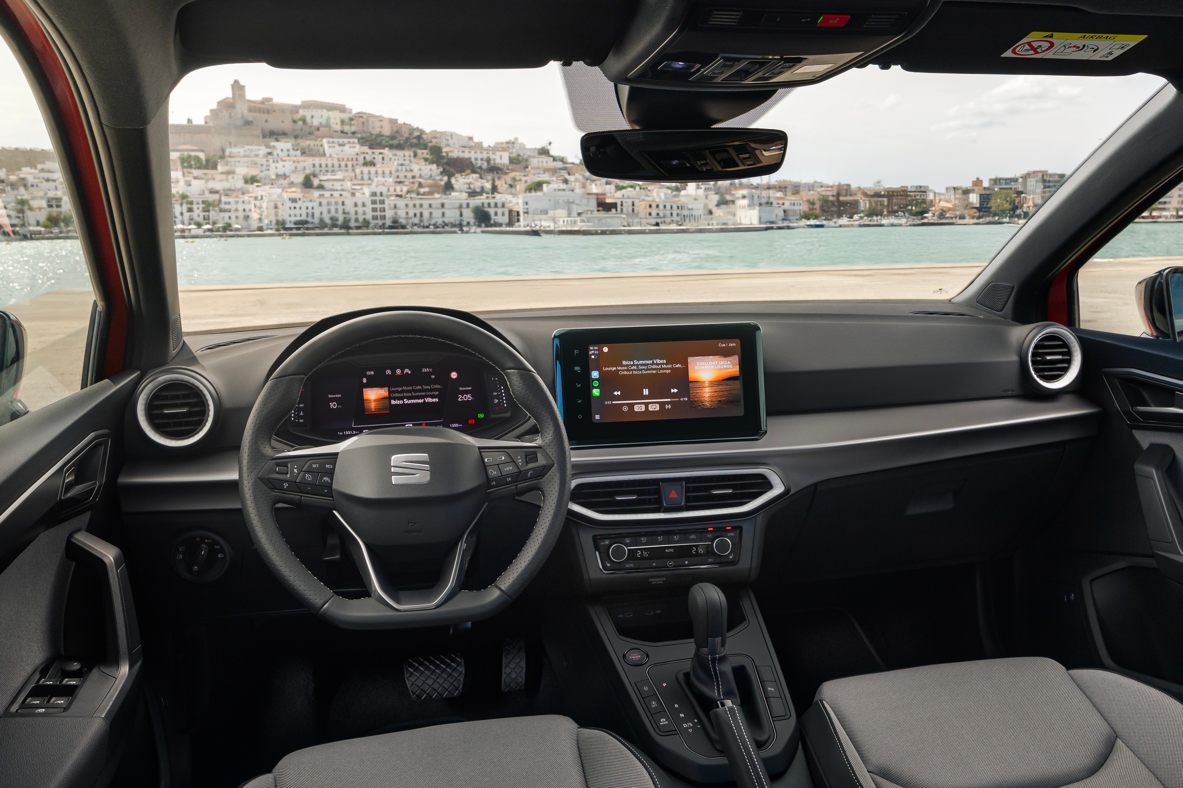 Jedna opłata, zero niespodzianek. Dlaczego coraz więcej kierowców wybiera najem zamiast kupna?