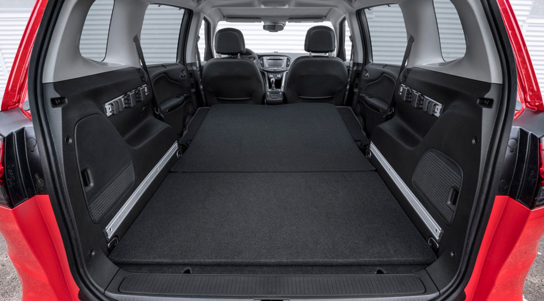 Wewnętrzna przemiana Opla Zafiry