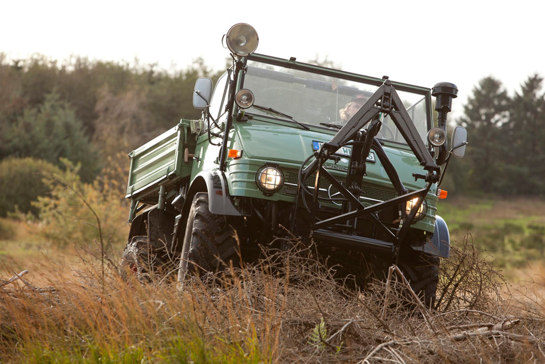 Unimog 406 - klasyk na ciężkie warunki