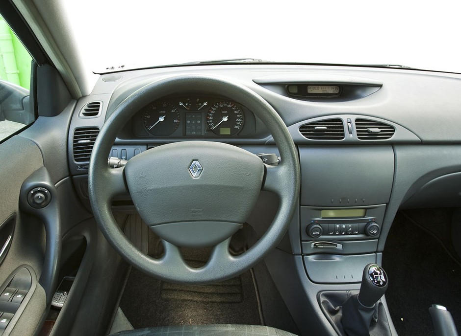 Laguna II z 1.9 dCi