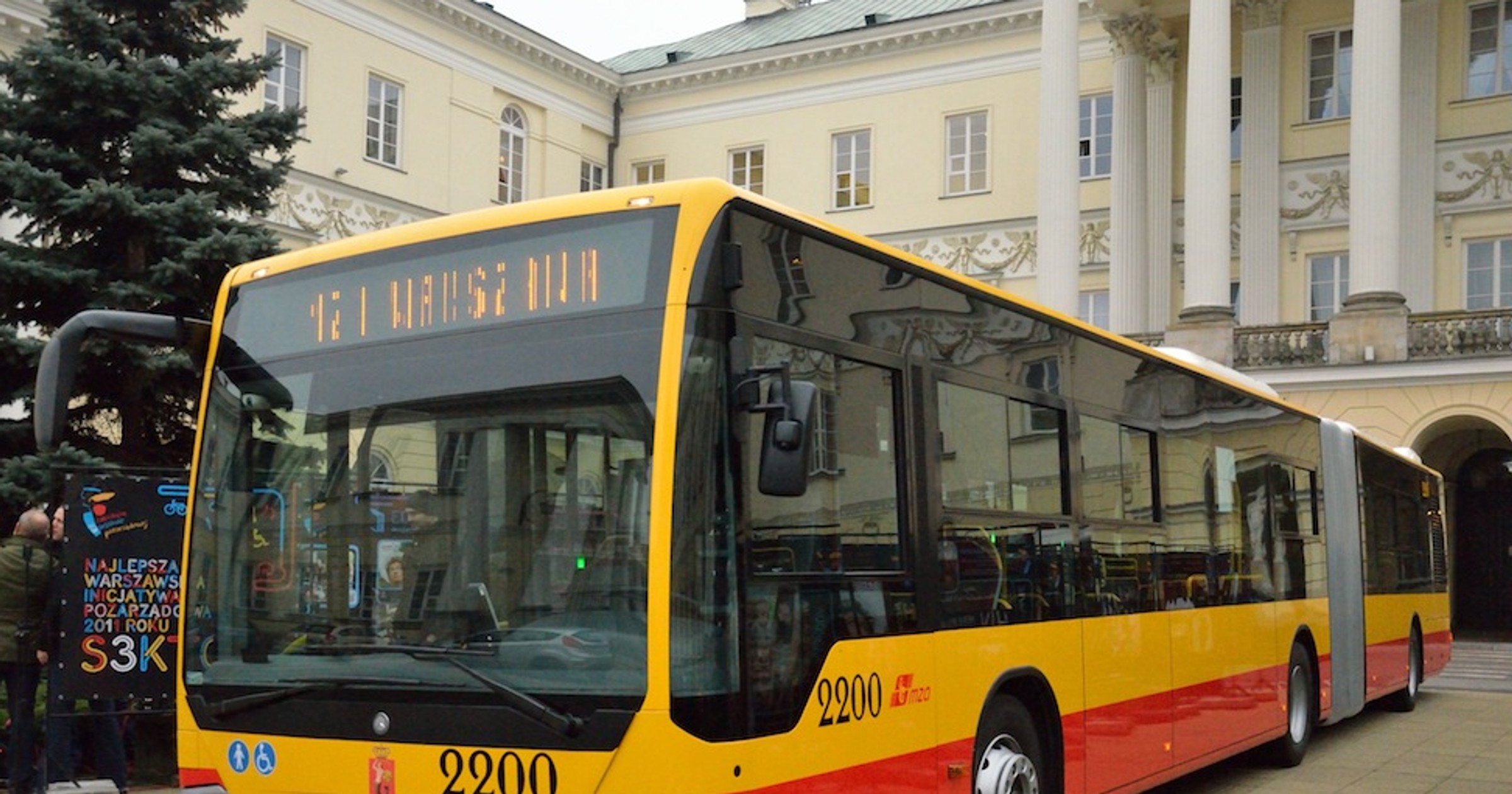 Nowe autobusy Mercedesa w Warszawie
