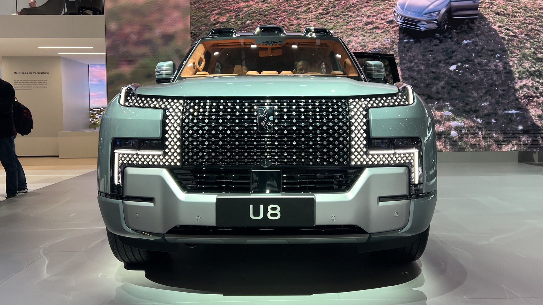 BYD Yangwang U8 (Salon samochodowy w Genewie; 2024 r.)