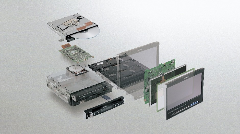 W 2006 roku w Europie próbowała sił japońska marka Fujitsu Ten.