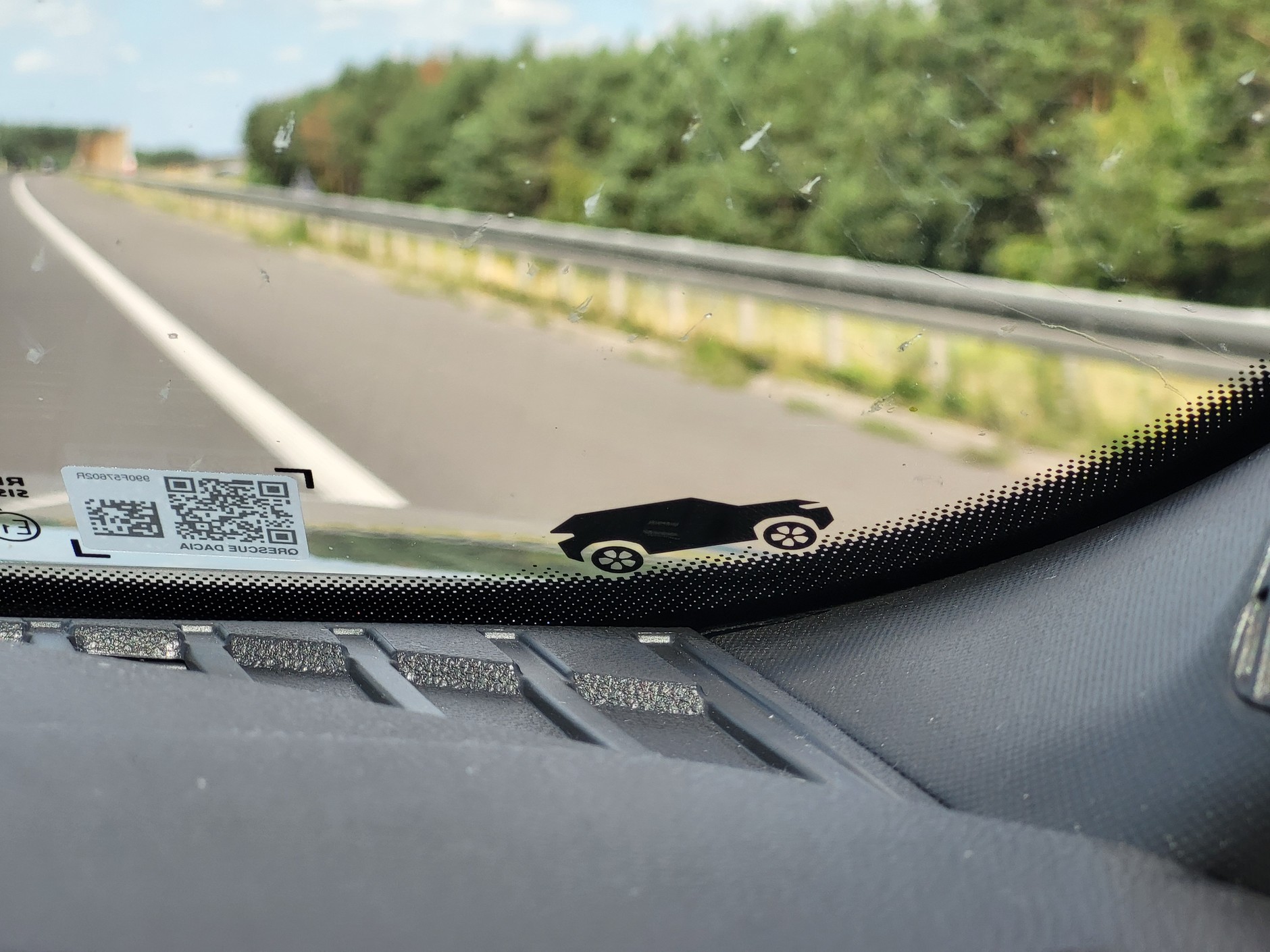 Dacia Duster 1.2 TCe 4x4: designerzy chyba zapatrzyli się na Jeepa