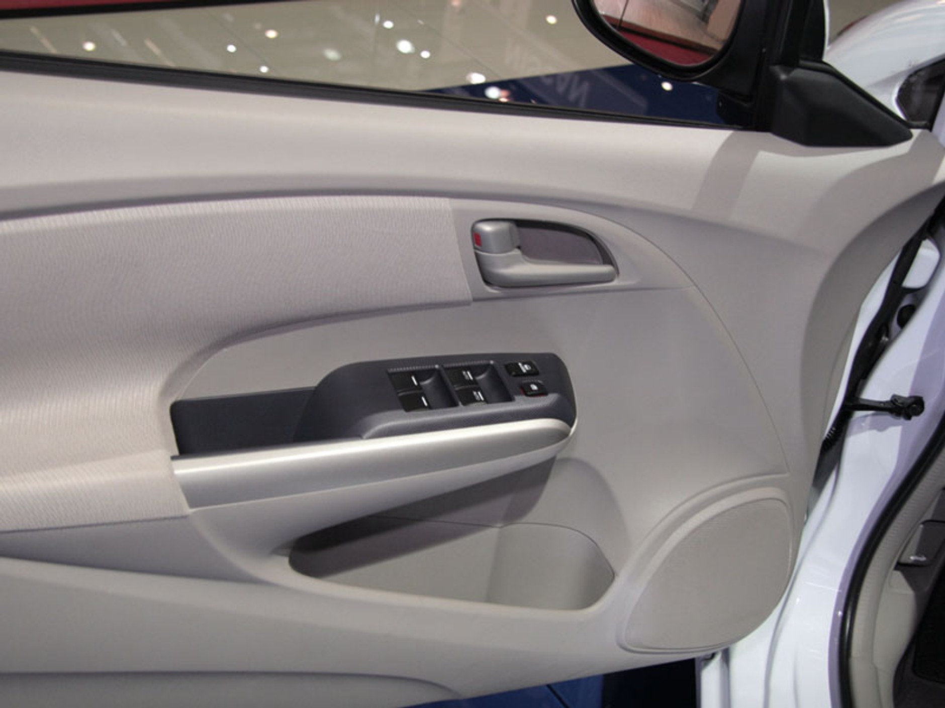 Genewa 2009: Honda Insight – pierwsze wrażenia i porównanie z modelem Civic