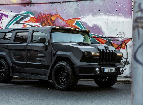 Dartz Prombron Black Stallion - potwór z Łotwy