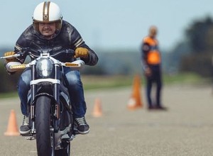 Elektryczny Harley-Davidson LiveWire - pierwszy test w polskich mediach