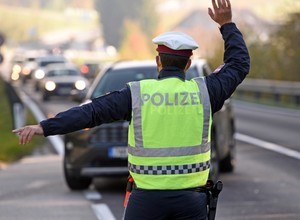 Austria nie pozwala turystom zjeżdżać z autostrad. Letni zakaz ruchu już obowiązuje
