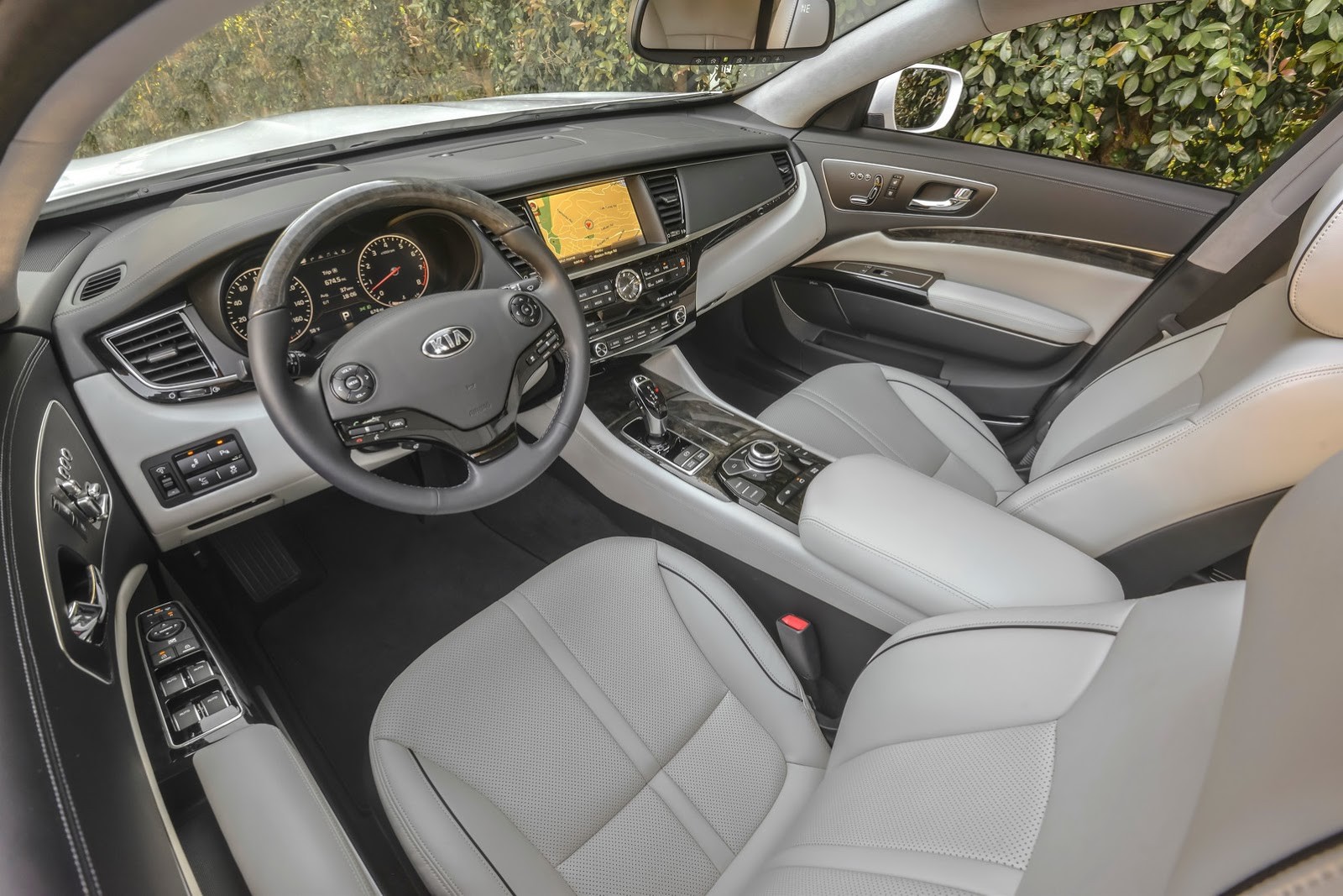 Kia K900