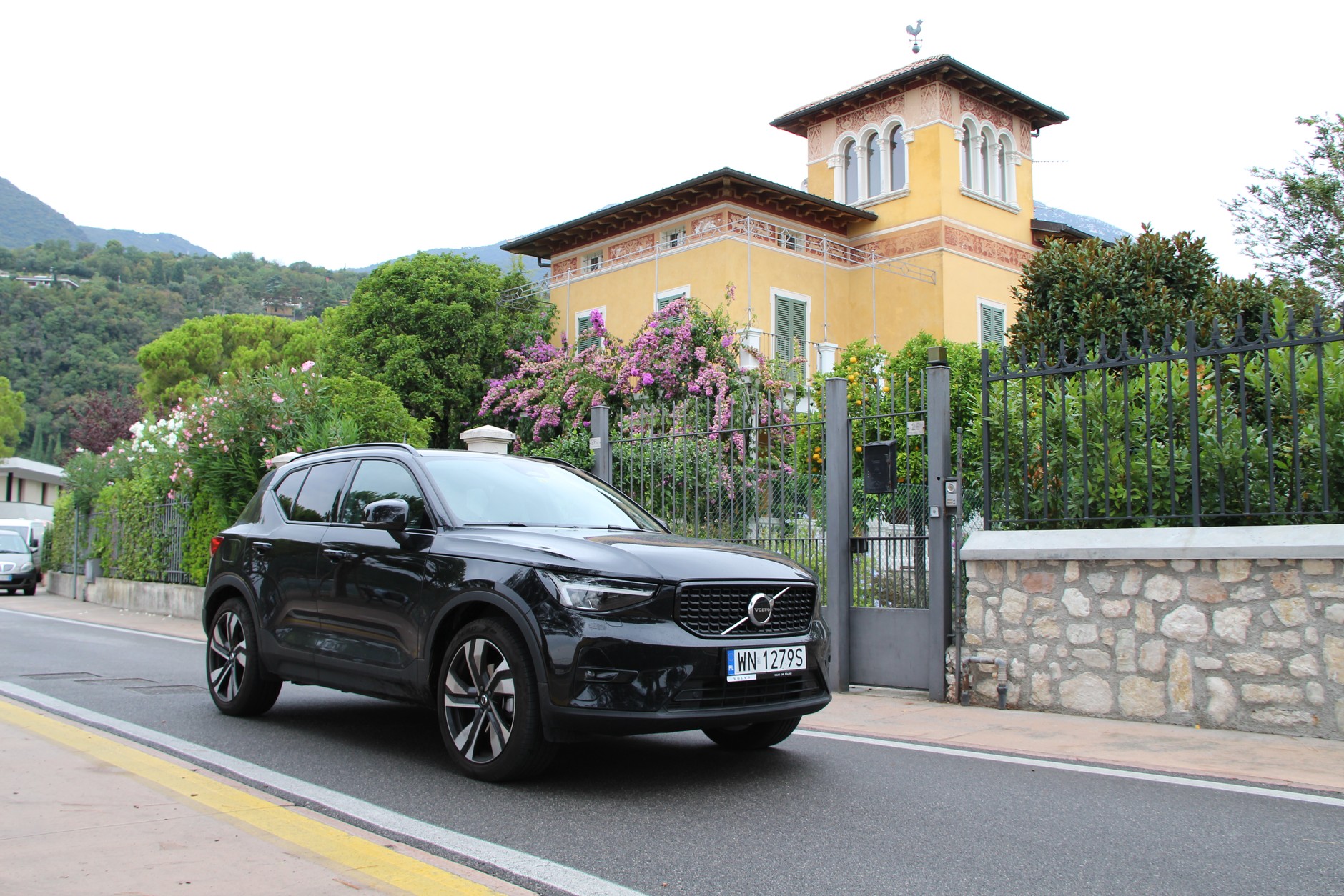 Volvo XC40 B3 Plus Dark