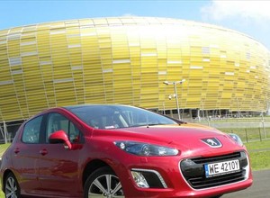 Peugeot 308 FL - Nowa twarz
