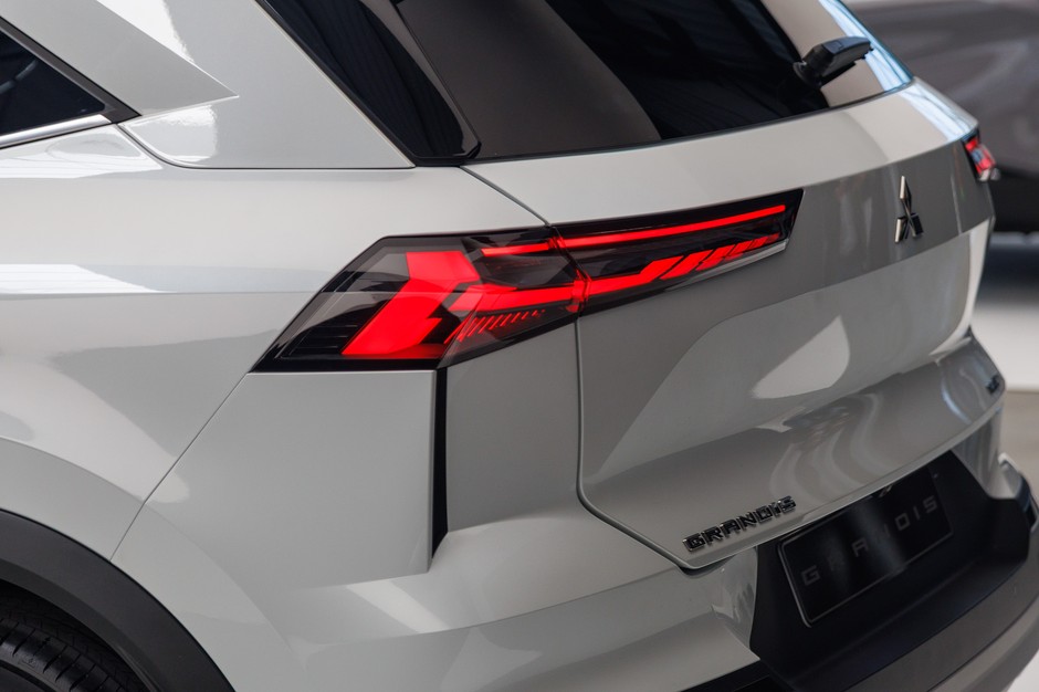 2025 Mitsubishi Grandis