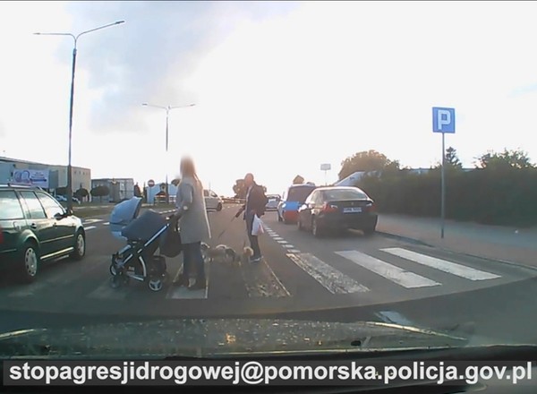 Policja dostaje coraz więcej donosów na kierowców. Podano dane