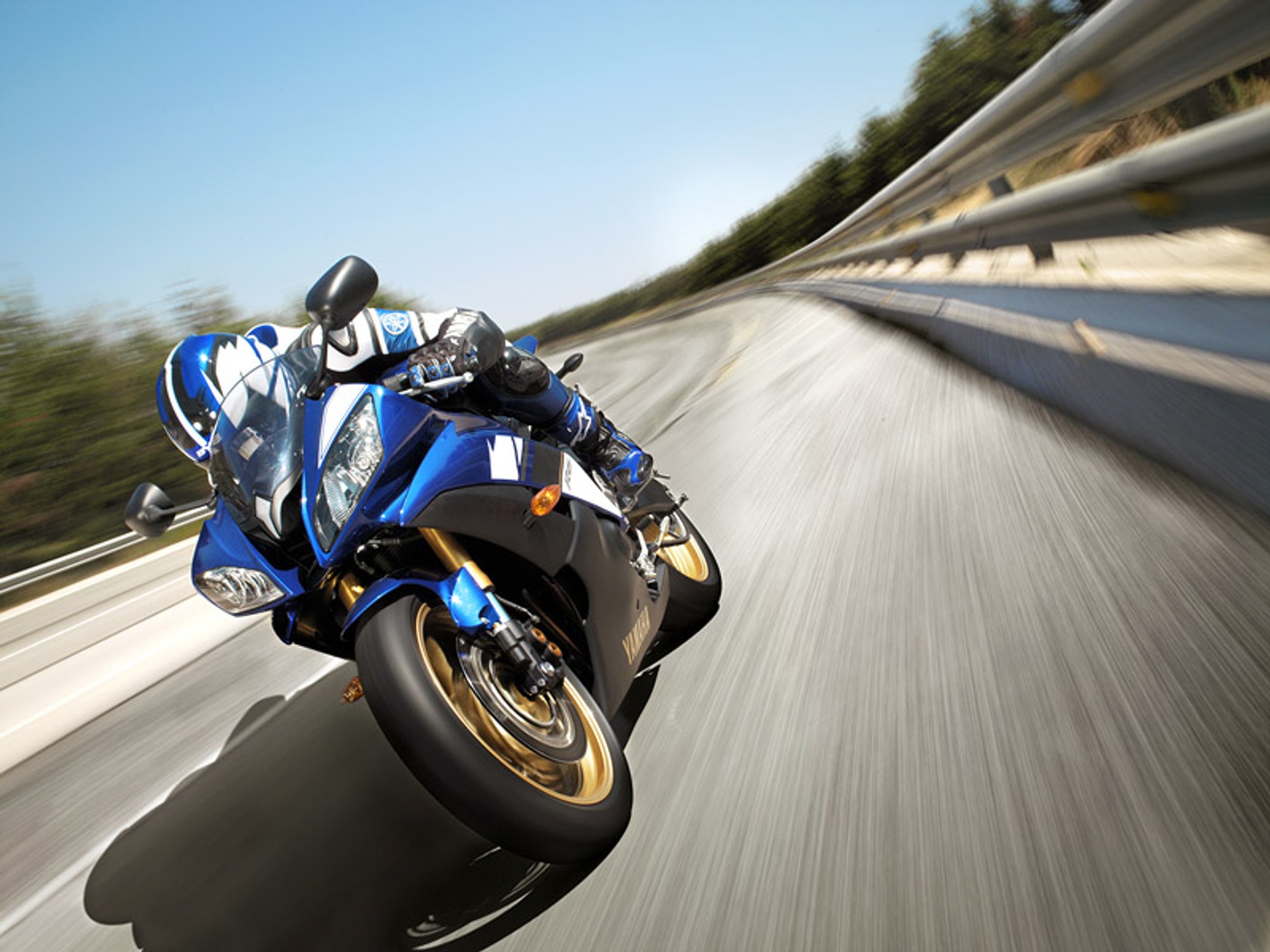 Yamaha YZF-R6 2008: pierwsze informacje i duża fotogaleria