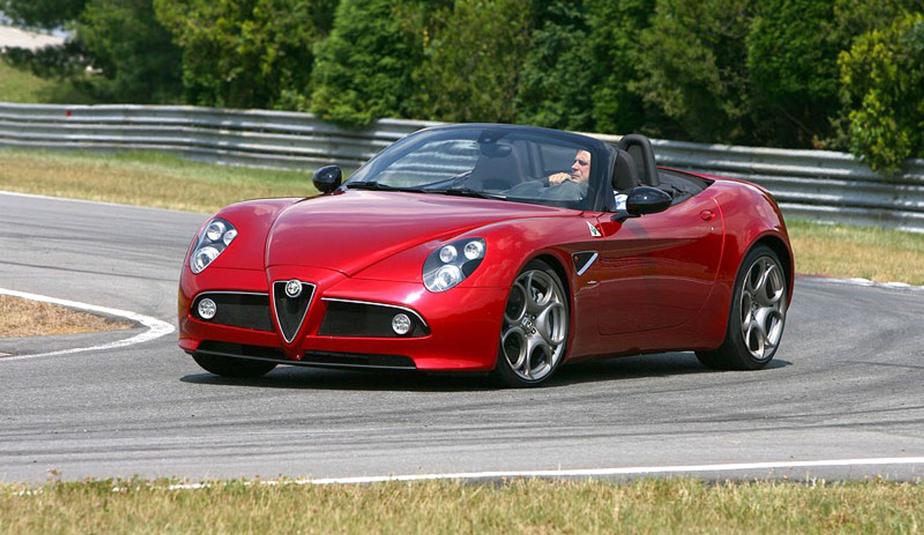 Alfa Romeo 8C Spider: pierwsze wrażenia z jazdy