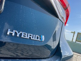 Nasze TOP 10 nowych hybryd. Każda z nich jest dobra i oszczędna. Nie tylko Toyoty