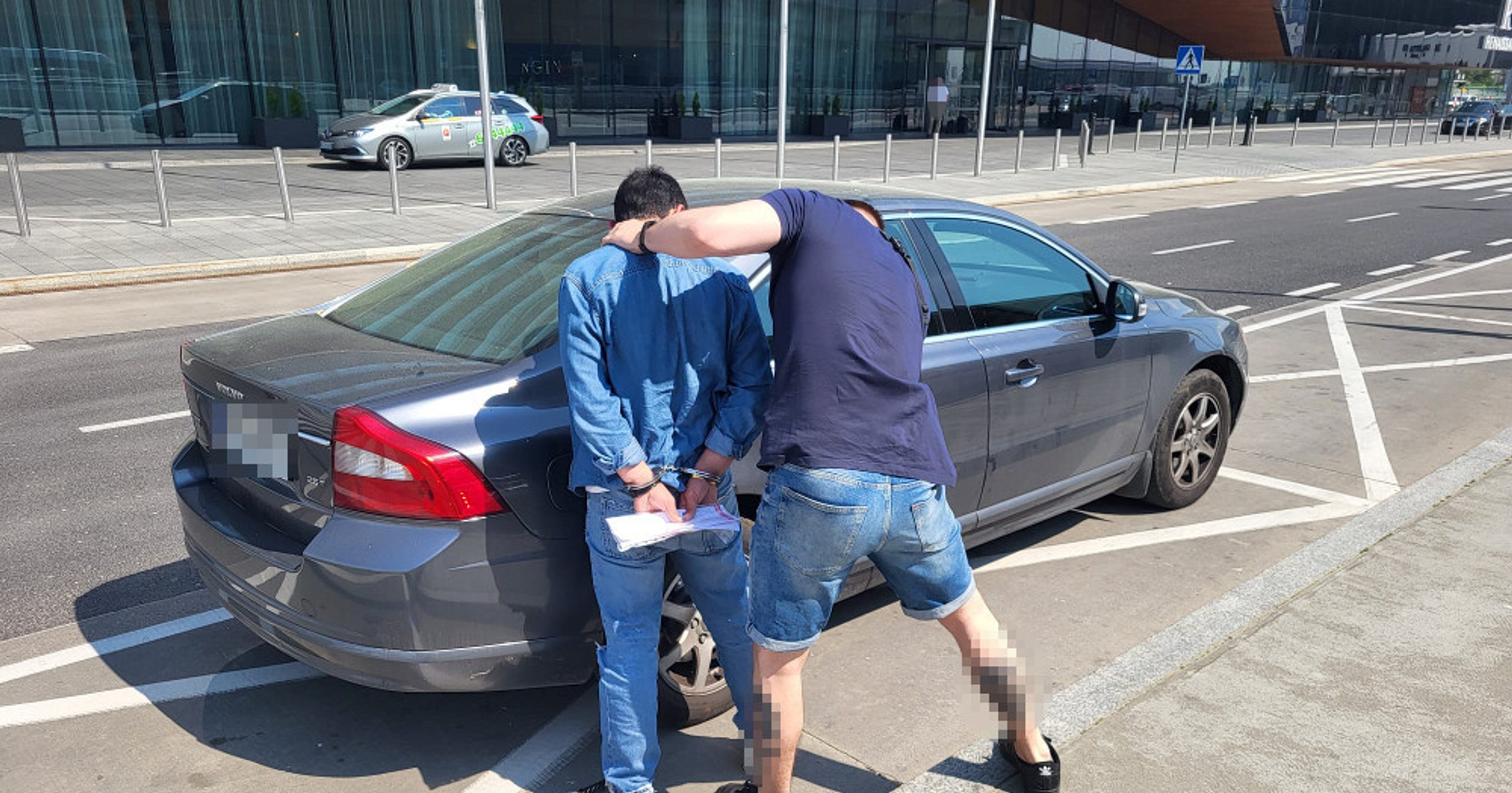 Zatrzymany sprawca kradzieży z włamaniem metodą "na kolec"