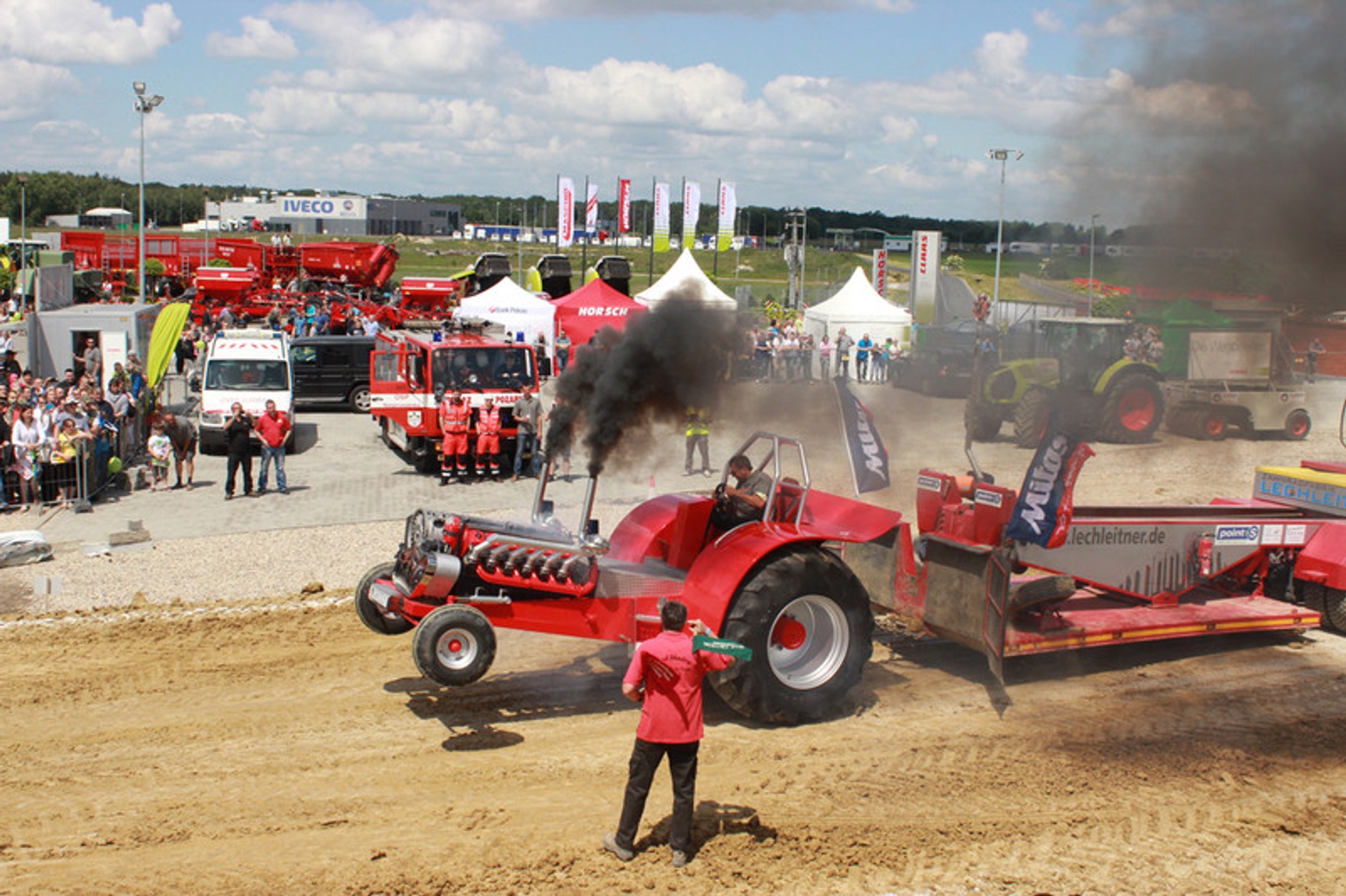 Tractor Pulling