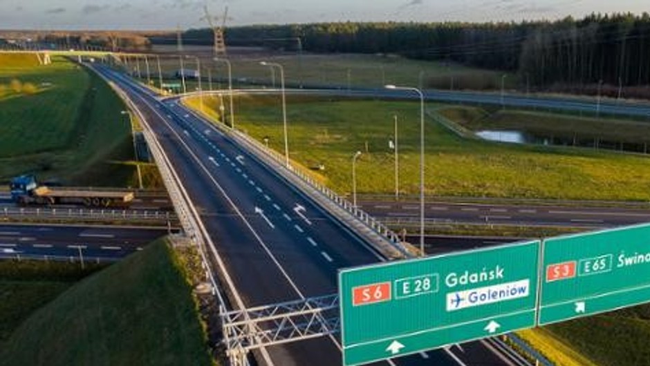Policjanci zakończyli przejażdżkę rowerem po ekspresówce. Kosztowała 250 zł