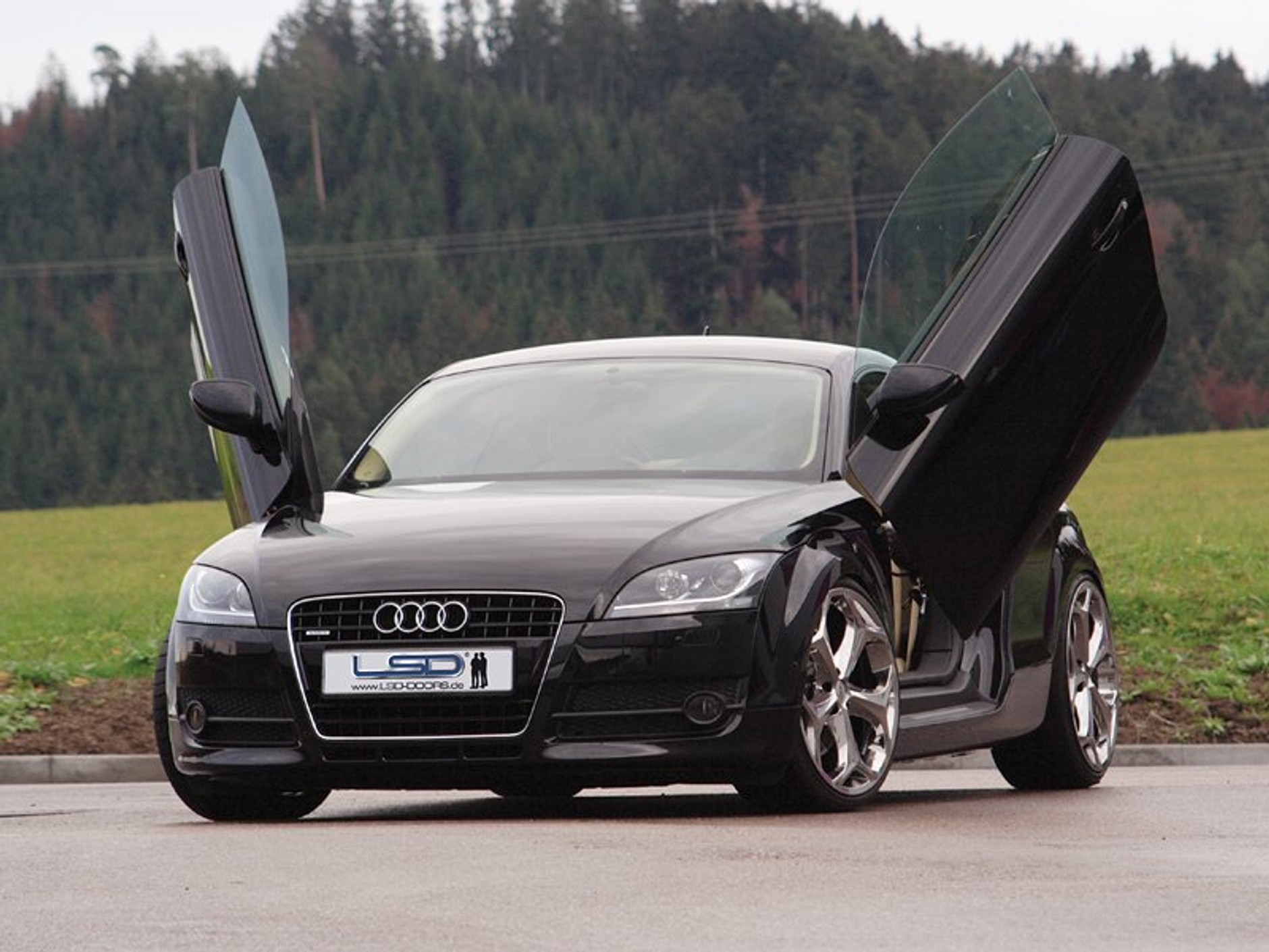 LSD Audi TT – ręce do góry