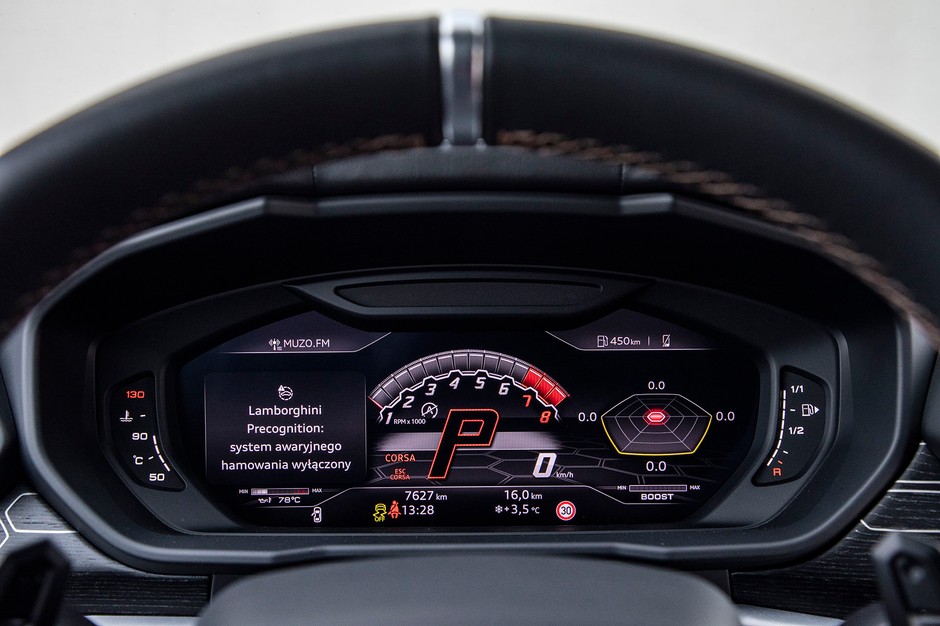 Lamborghini Urus - najdynamiczniej przyspieszający SUV na Ziemi