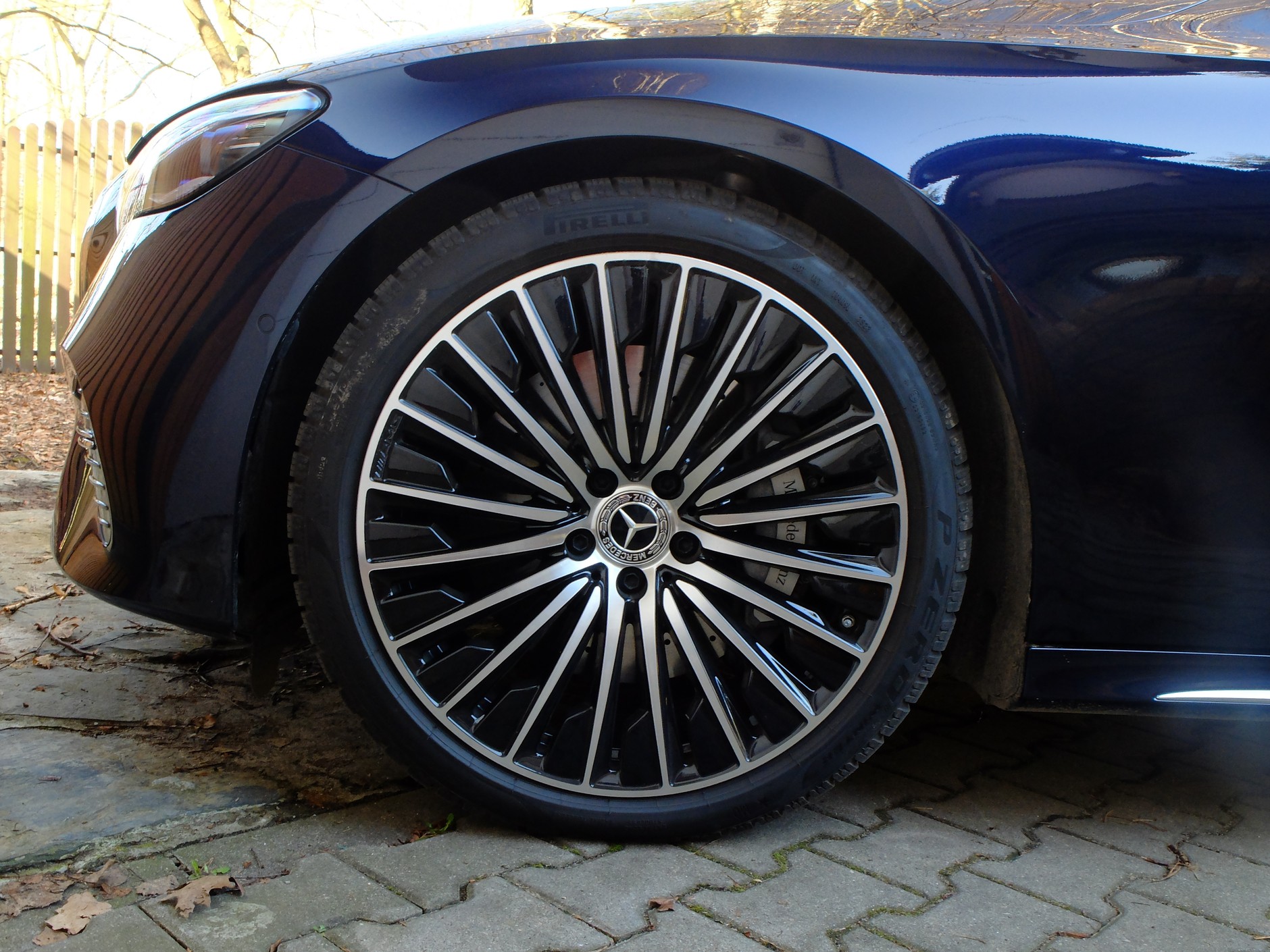 Mercedes E 300 e 4Matic