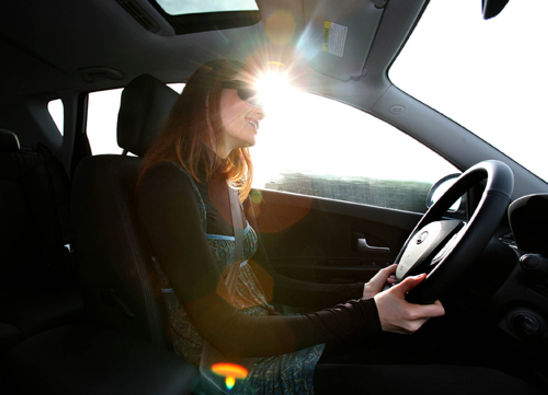 Okulary do auta. Czy da się widzieć więcej?