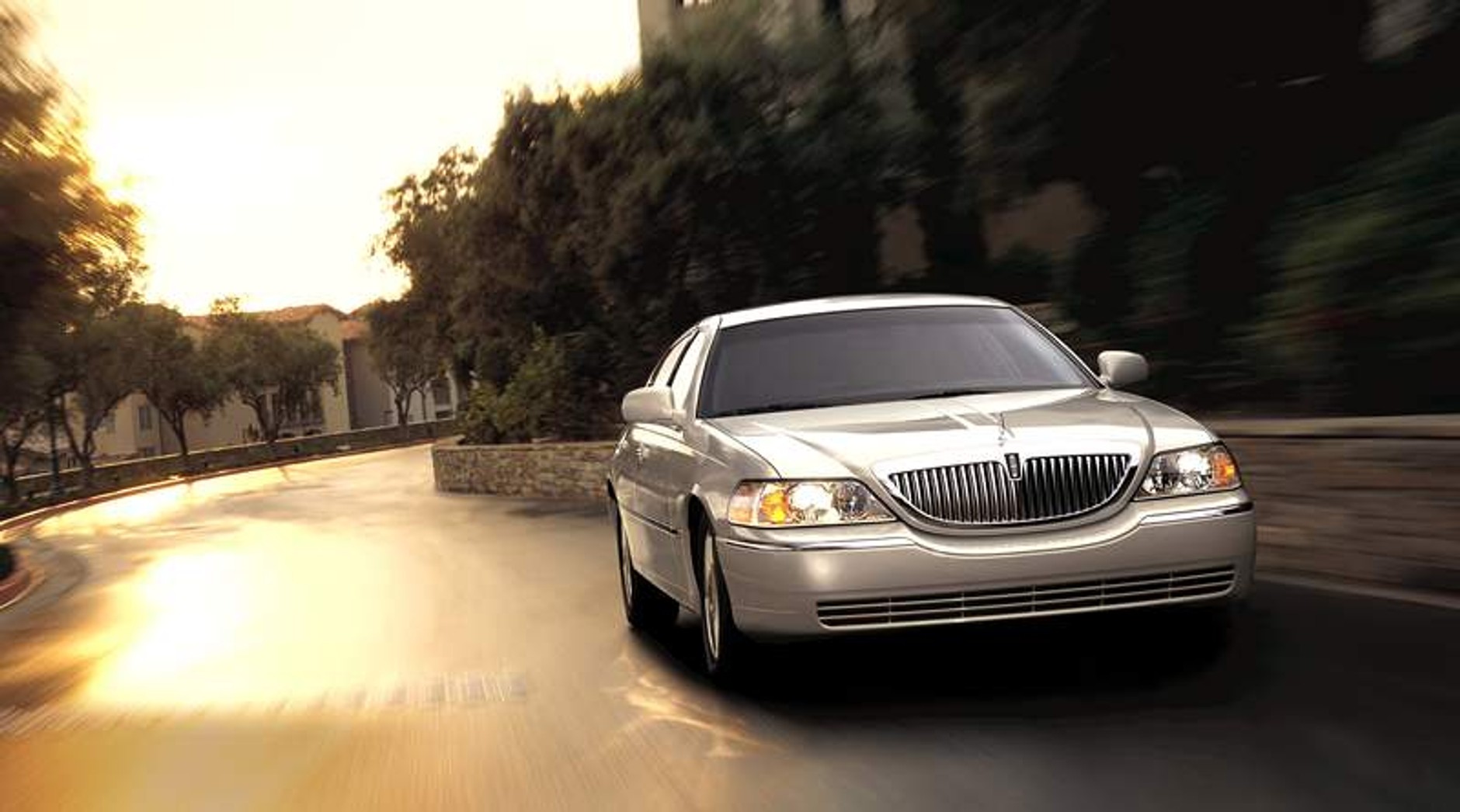 Lincoln Town Car – prawdopodobny koniec jednego z ostatnich prawowitych Amerykanów