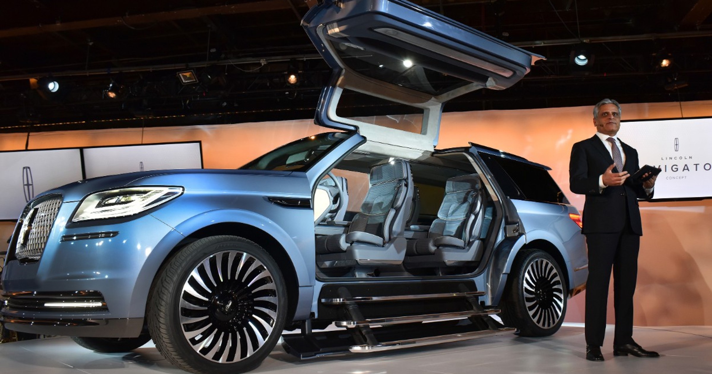 Lincoln Naviagtor Concept
