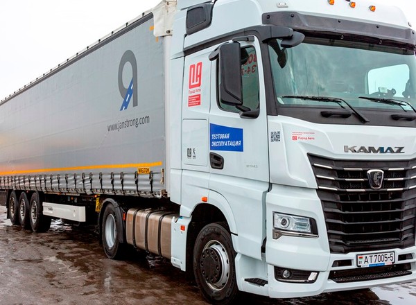 Kamaz prawie jak Mercedes - ciężarówka z Rosji na testach w Europie