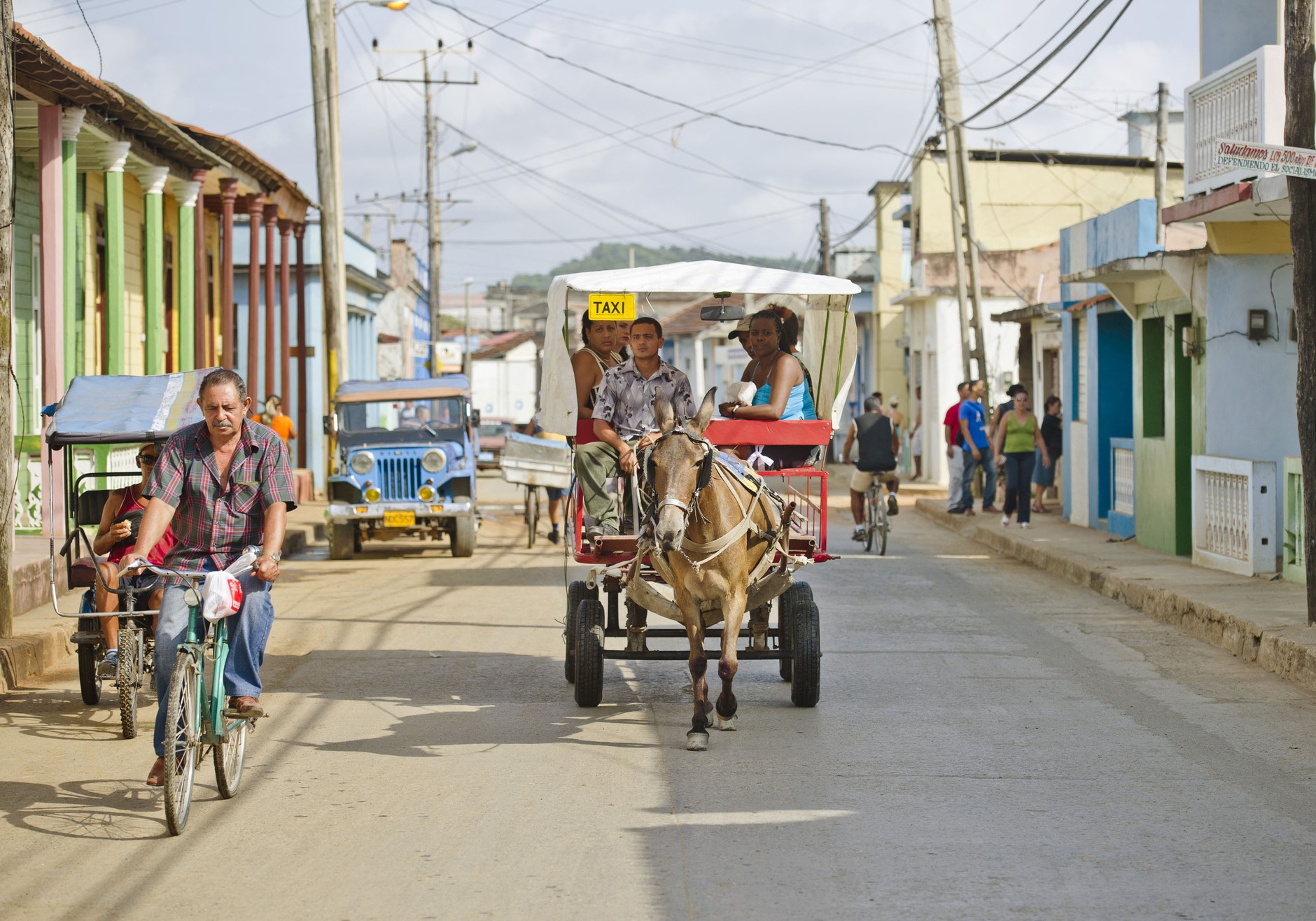 Amerykańskie krążowniki i Peugeot za 260 tys.