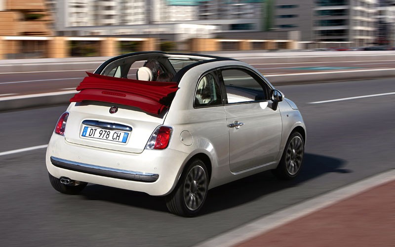 Fiat 500C: nowe informacje i zdjęcia włoskiego kabrioletu (fotogaleria)