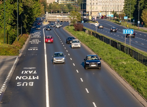 Prezydent nie podpisał czterech ustaw. Jedno weto ma duży wpływ na kierowców