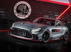 Mercedes-AMG GT Track Series - ekstremalna, torowa wersja trafiła na rynek. Powstanie tylko 55 szt.