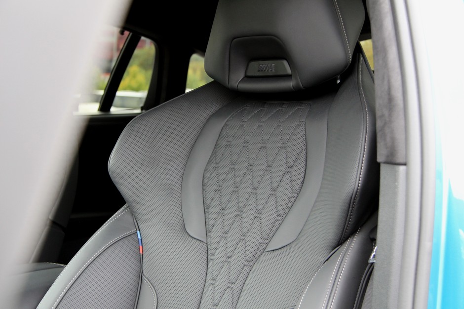 BMW X6 M60i