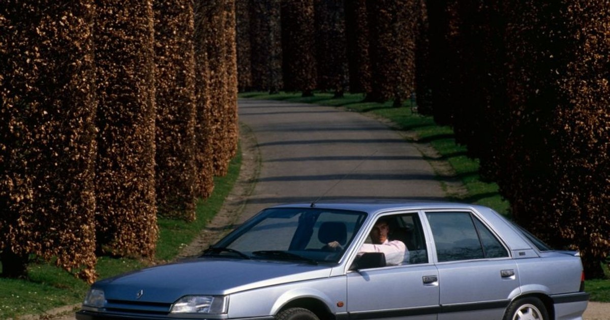 Renault 25 - Francuski producent świętuje 25-lecie powstania modelu