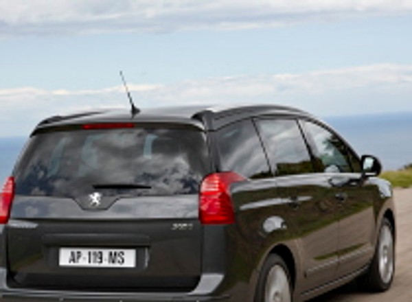 IAA Frankfurt 2009: Peugeot 5008 - kompaktowy monospace