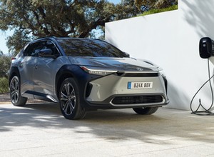 Toyota zapowiada rewolucję wśród elektryków. To akumulatory ze stałym elektrolitem
