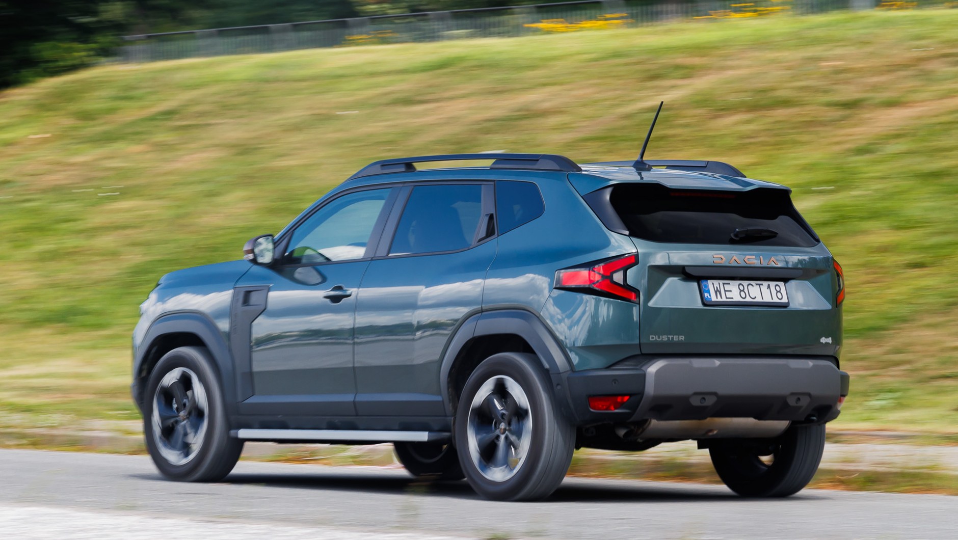 Dacia Duster z układem hybrydowym ma 140 KM