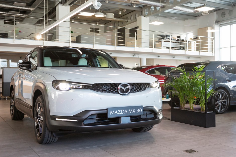 Mazda MX-30 w polskich salonach sprzedaży