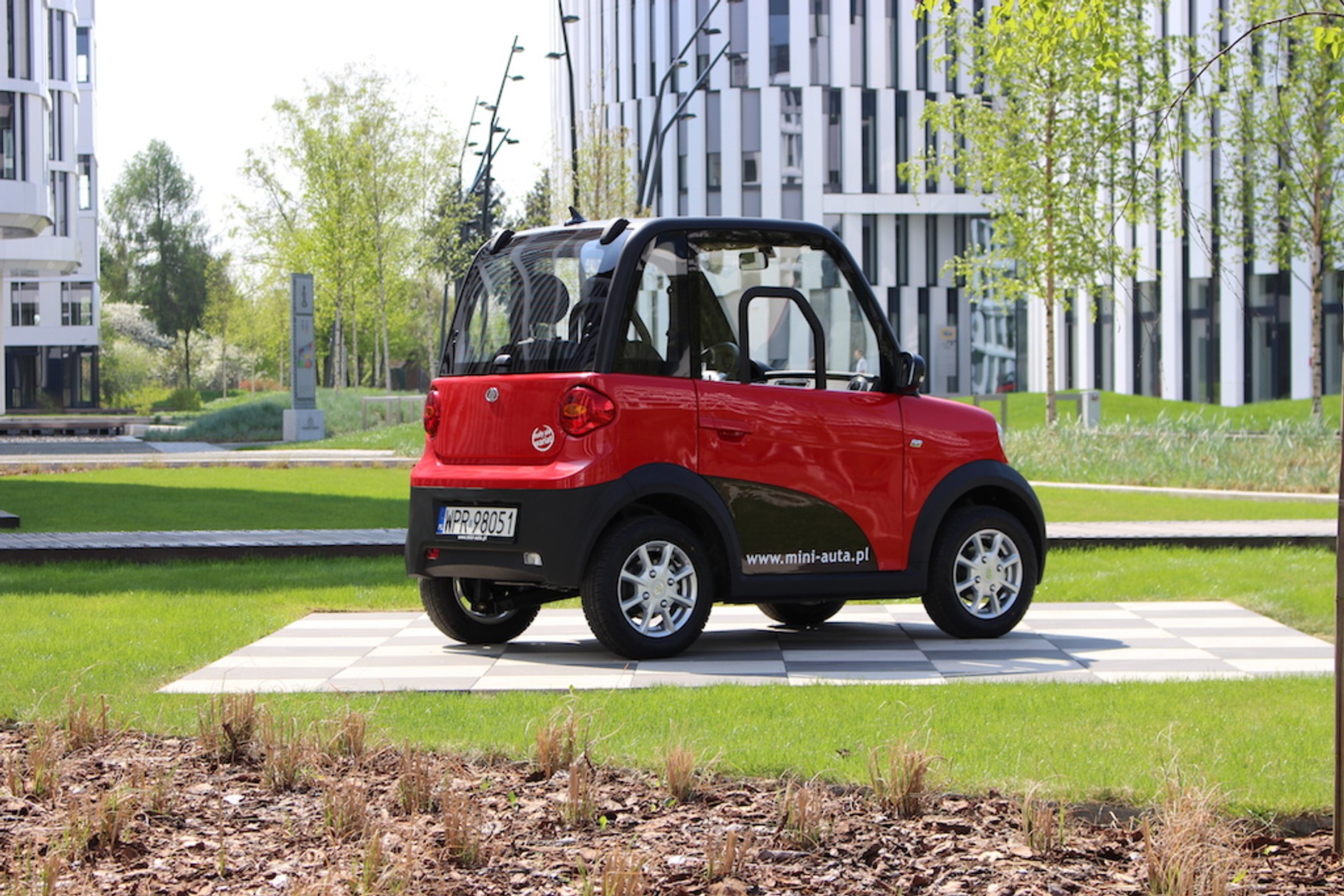 Eidola City – najmniejszy elektryk