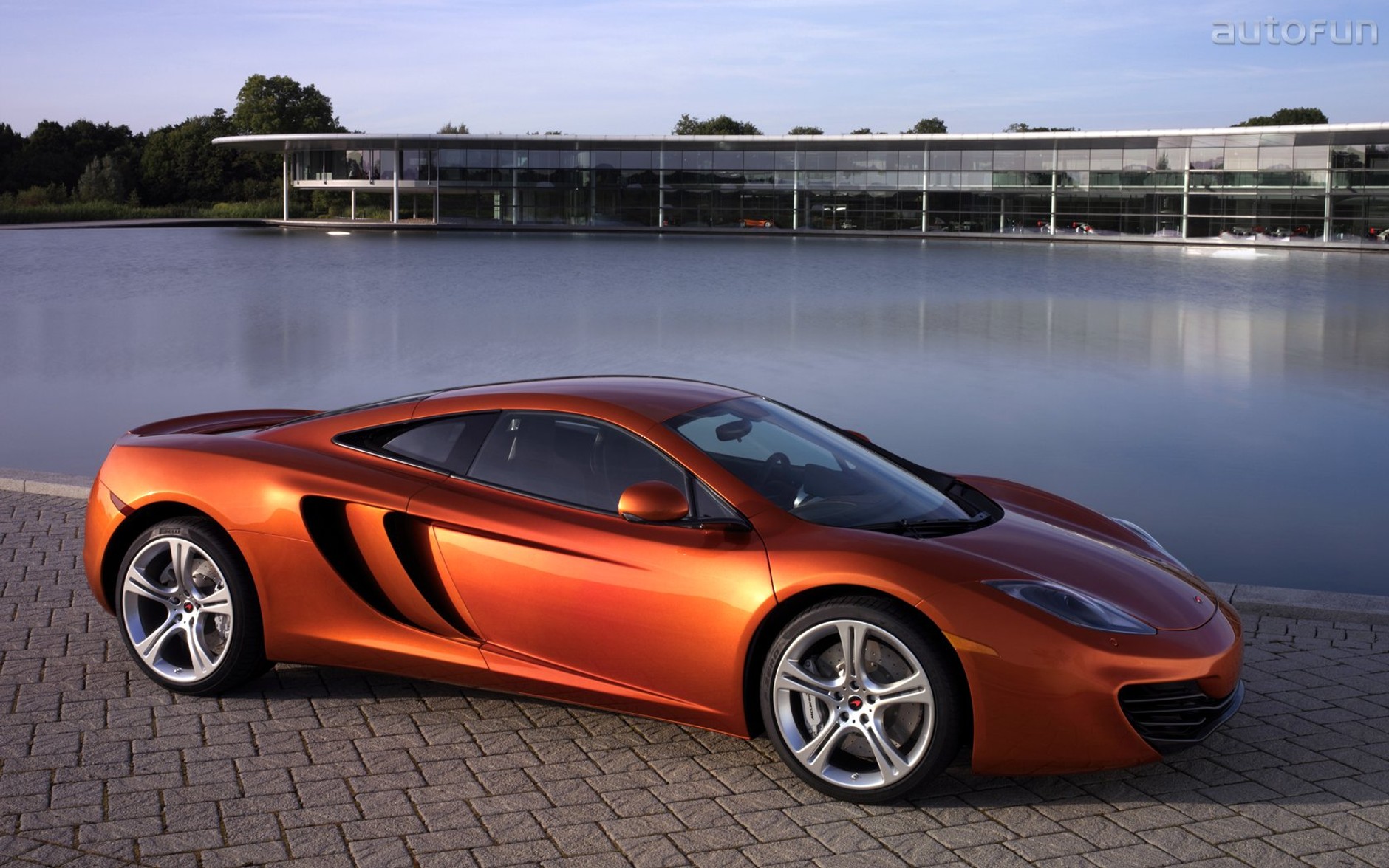 McLaren MP4-12C