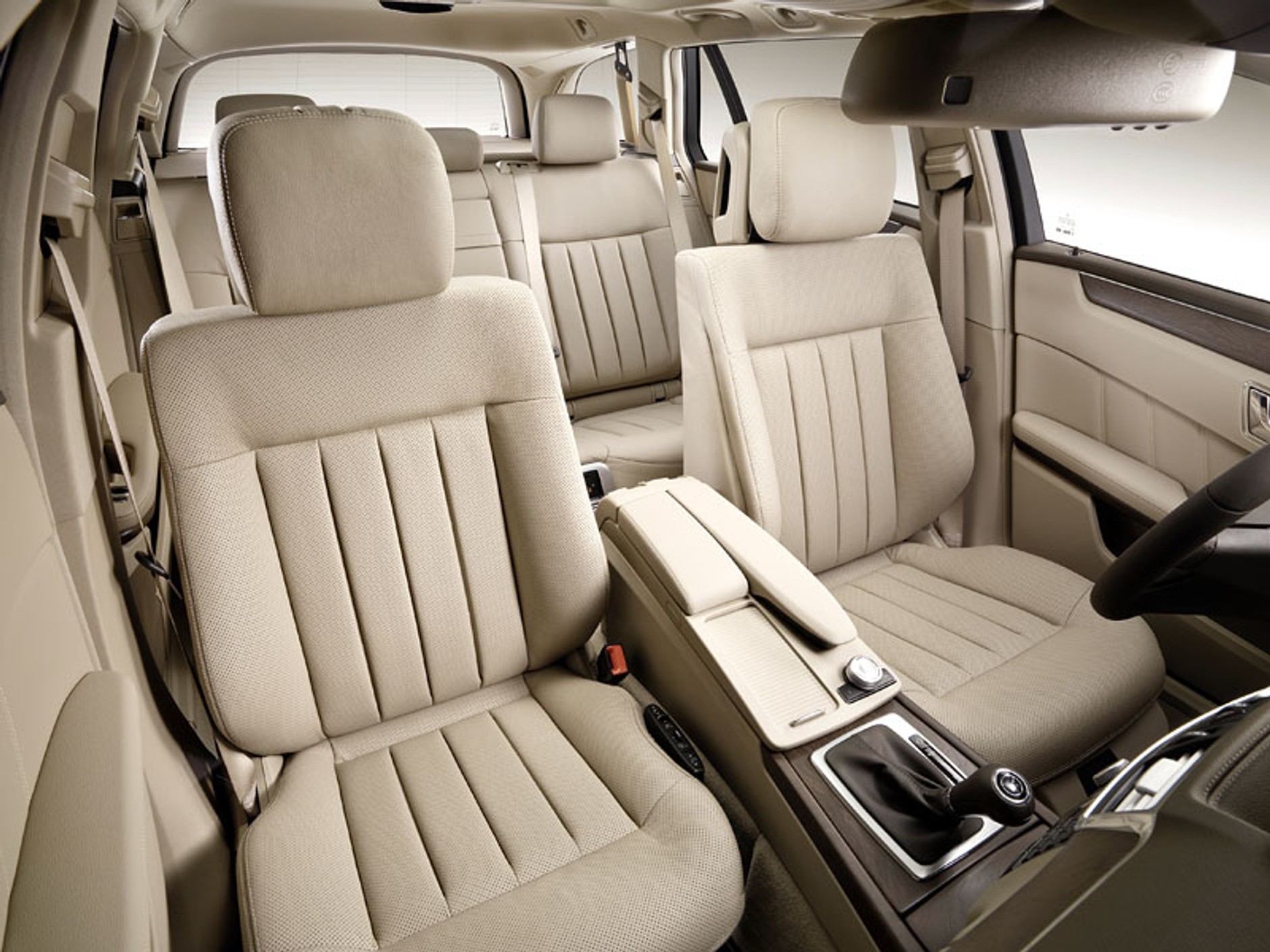 Mercedes-Benz: Klasa E kombi dostępna już w ofercie w Polsce! (ceny)