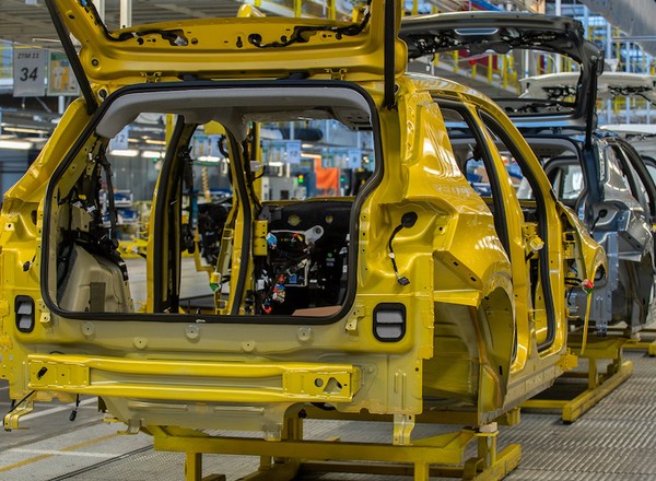 W Tychach ruszyła produkcja nowego SUV-a. Pierwszy Jeep z Polski