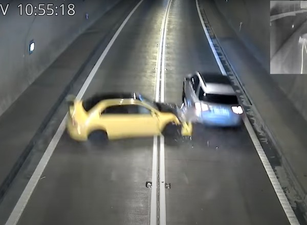 GDDKiA pokazała, jak doszło do wypadku w tunelu w Lalikach na S1. Sprawca gnał z prędkością ponad 170 km/h