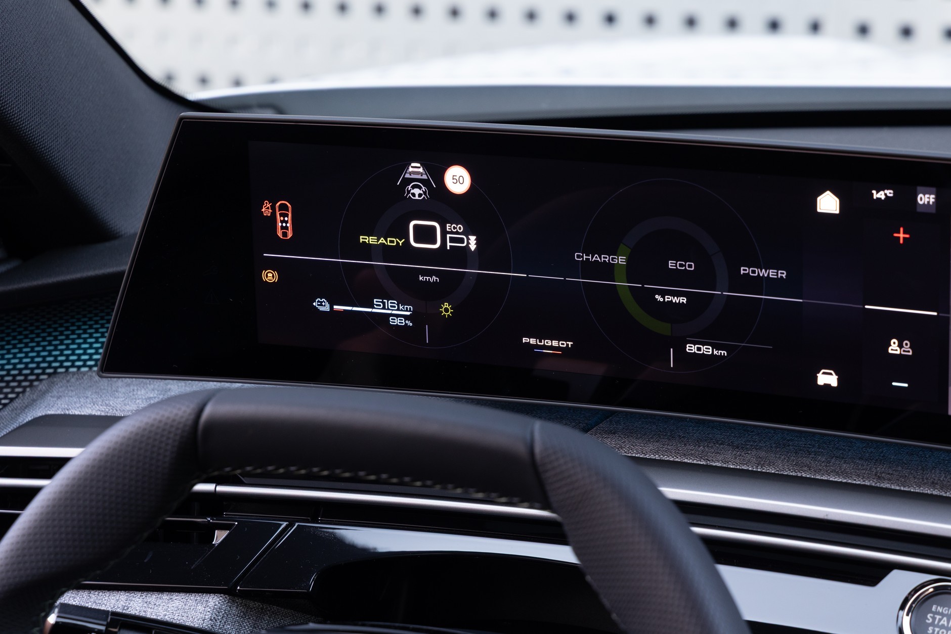 Peugeot E-3008 325 Dual Motor