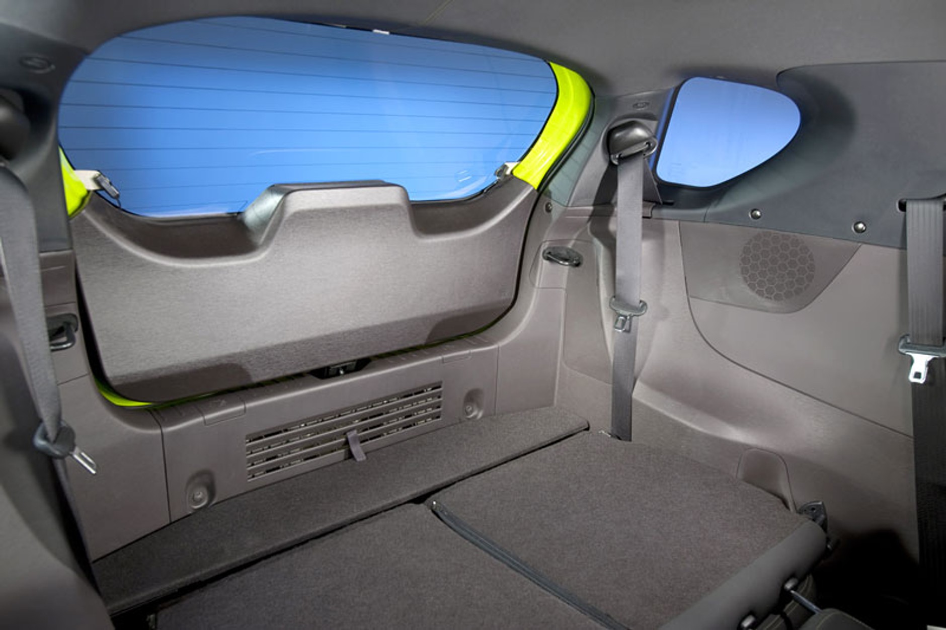 Scion iQ Concept: najmniejsza Toyota zmierza za ocean