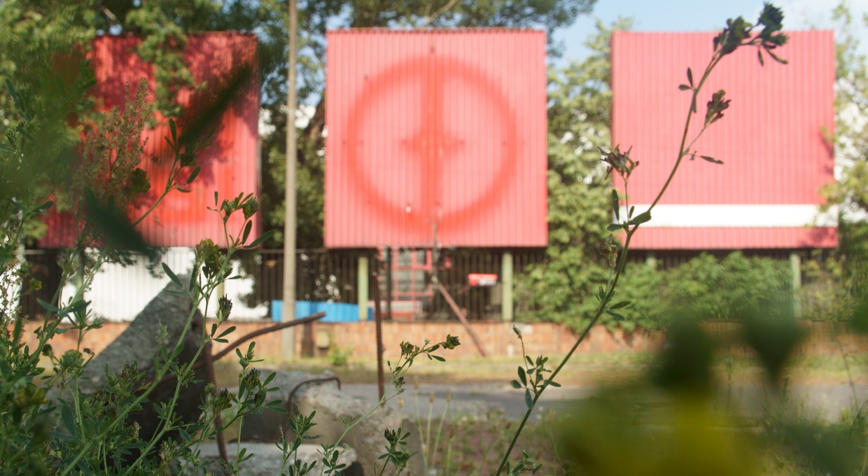 Pojechałem na nostalgiczną wycieczkę przed FSO. Znikają symbole zakładu i tłocznia